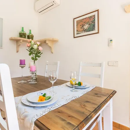 Holiday home Es Tres Pins