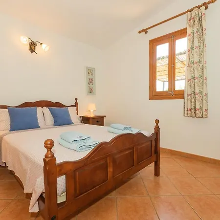 Holiday home Es Tres Pins *